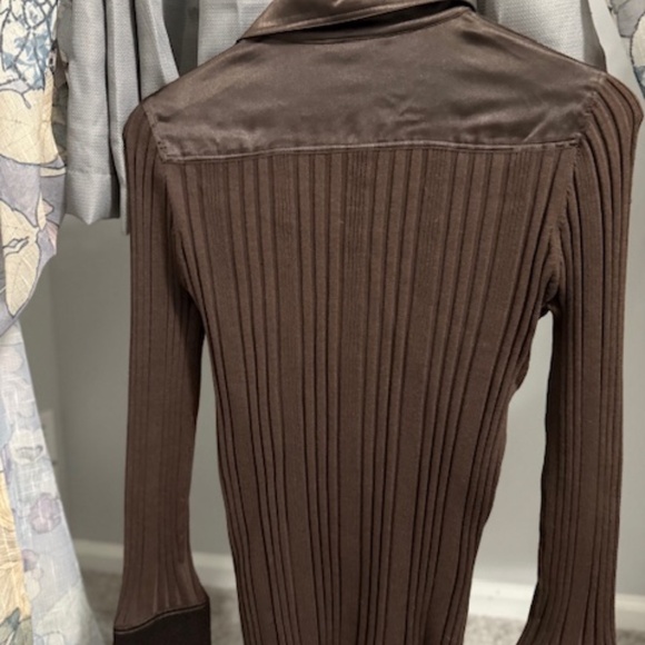Cabi silk blend long sleeve sweater - Picture 2 of 2